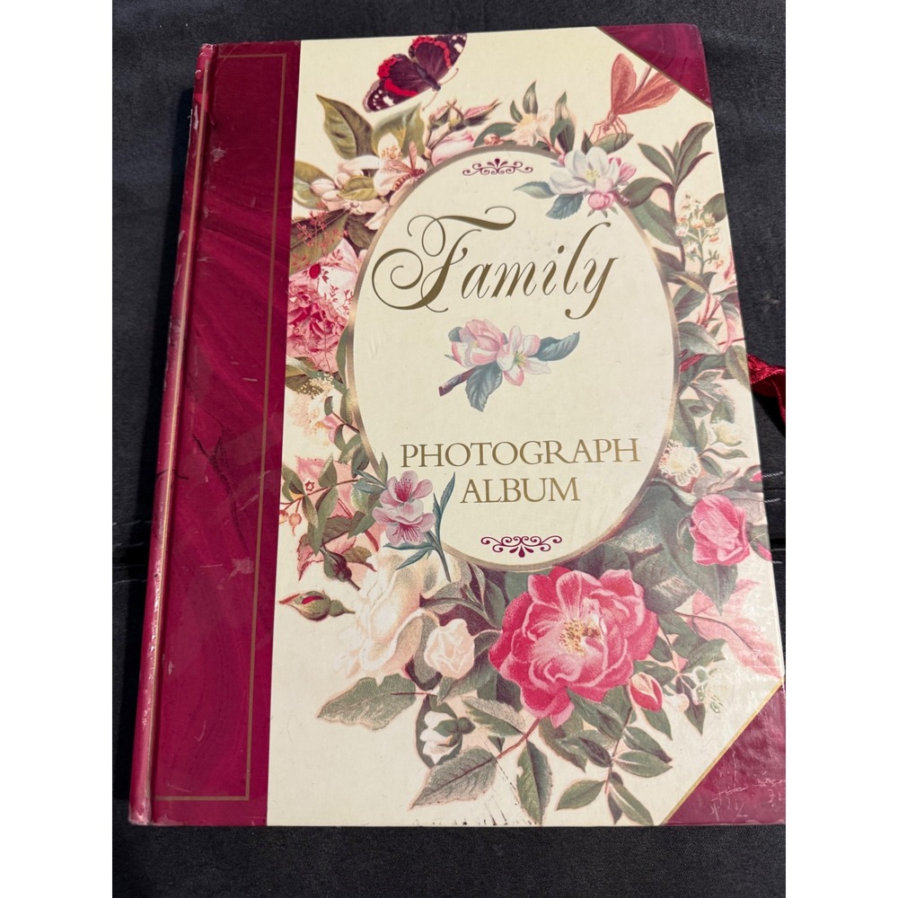 Robert Frederick‎ Family Photograph Album Vintage Floral Die Cut Frames 1999